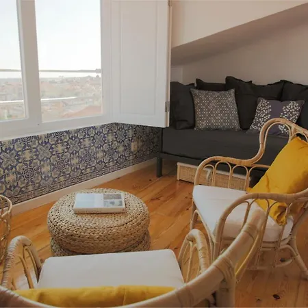 1br W/ Tagus View & Terrace | By Airnest Lisbon